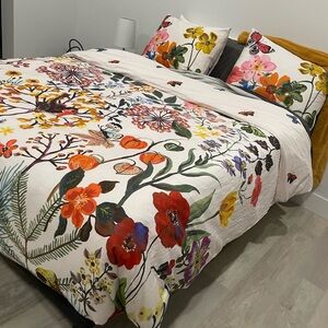 Anthropologie Multicolor Floral Duvet Cover/2 Standard Shams